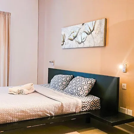 Paceville Flat Two Bedroom Two Bathrooms St Julians With Terrace And Yard Pen 2 公寓 *