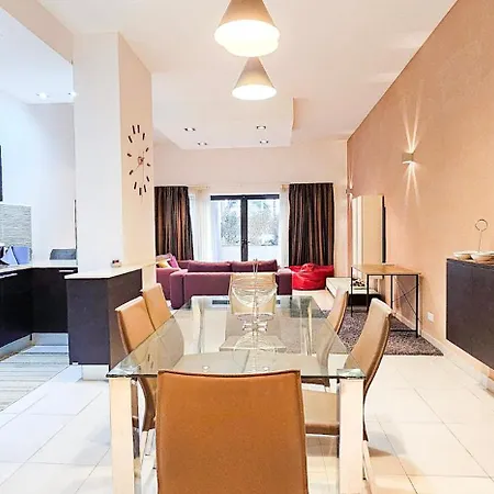 Paceville Flat Two Bedroom Two Bathrooms St Julians With Terrace And Yard Pen 2 公寓