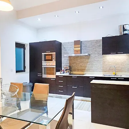 Paceville Flat Two Bedroom Two Bathrooms St Julians With Terrace And Yard Pen 2 * Saint Julian's